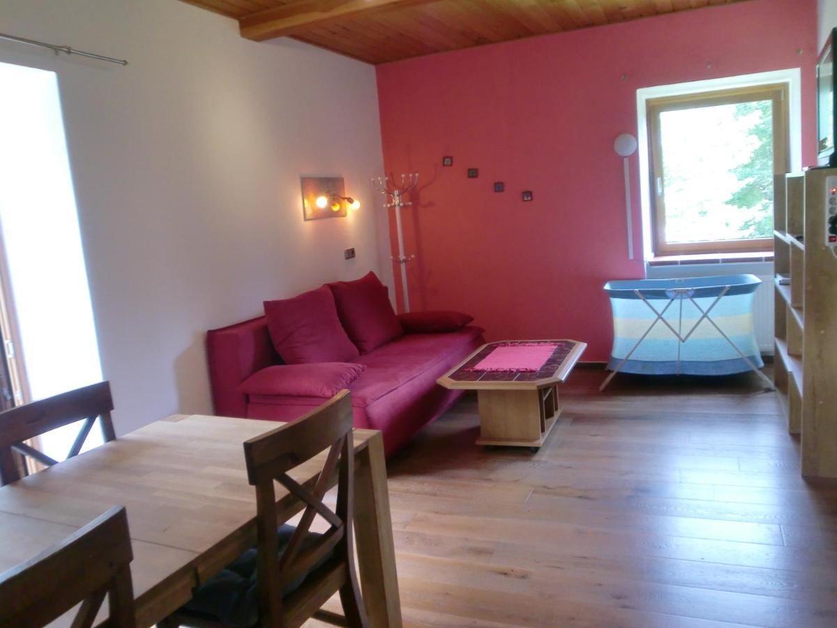 Garten- & Loggia-Appartement Herrenhaus Dellach im Drautal Eksteriør bilde
