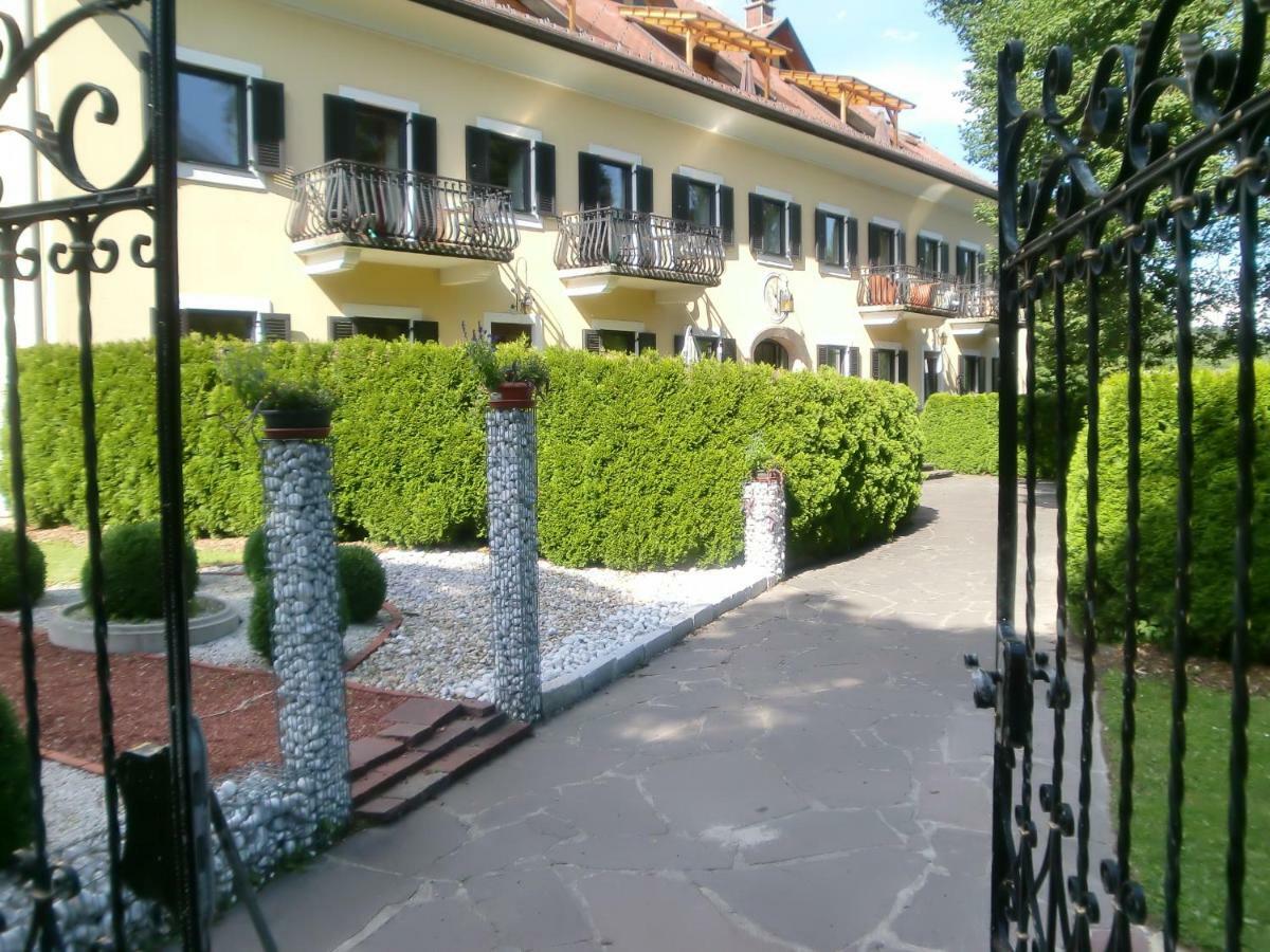 Garten- & Loggia-Appartement Herrenhaus Dellach im Drautal Eksteriør bilde