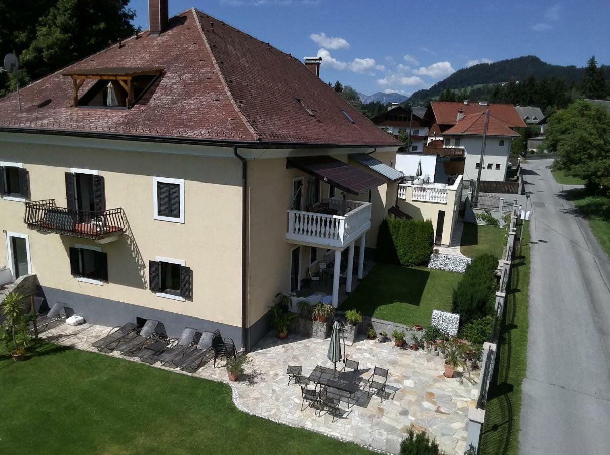 Garten- & Loggia-Appartement Herrenhaus Dellach im Drautal Eksteriør bilde