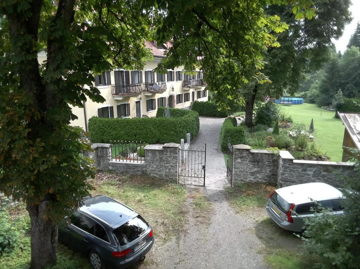 Garten- & Loggia-Appartement Herrenhaus Dellach im Drautal Eksteriør bilde