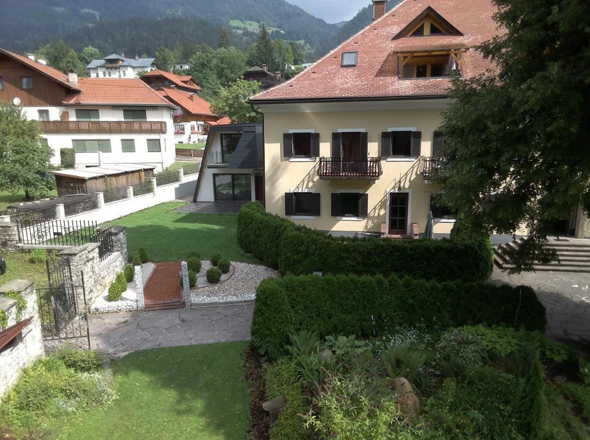 Garten- & Loggia-Appartement Herrenhaus Dellach im Drautal Eksteriør bilde