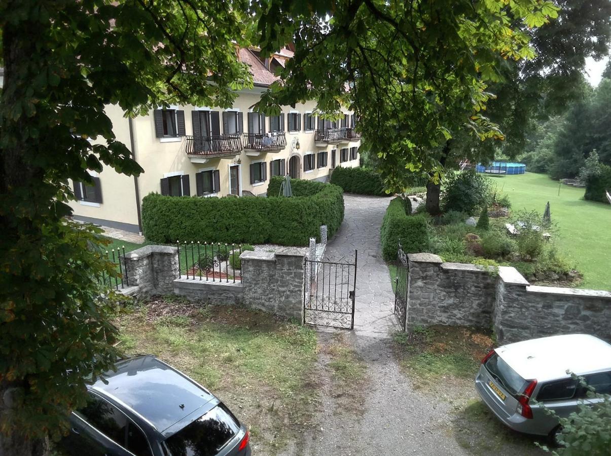 Garten- & Loggia-Appartement Herrenhaus Dellach im Drautal Eksteriør bilde